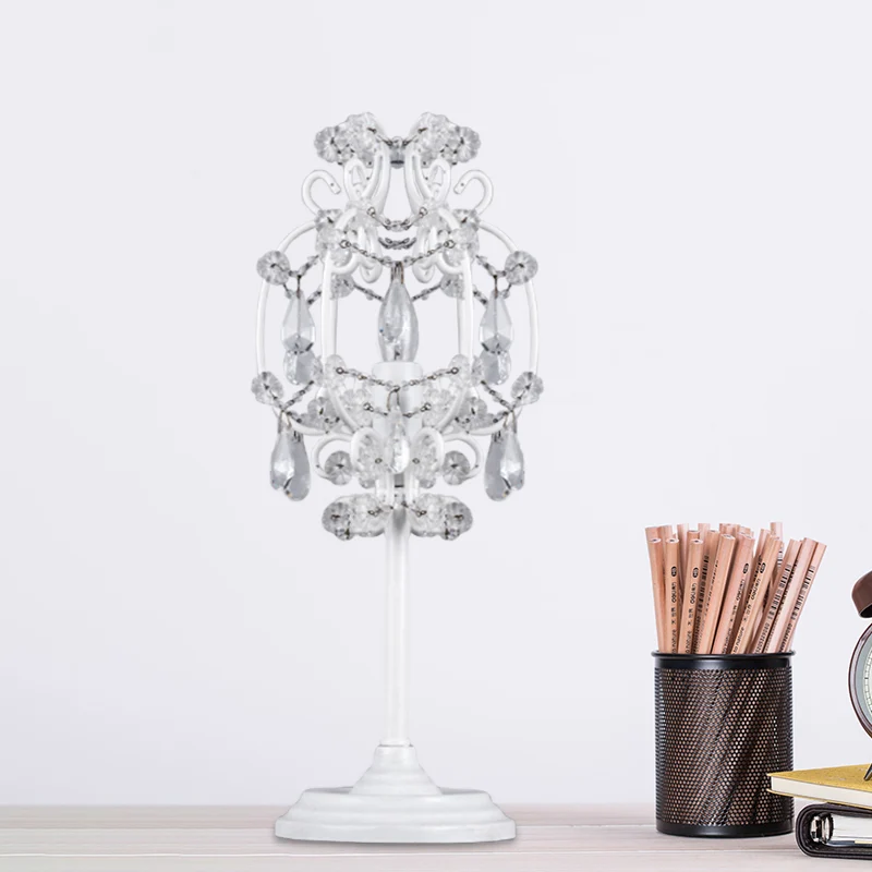 Lampe de table lanterne de style rétro en métal, éclairage de table de chevet à 1 lumière en blanc/or avec gouttes de cris...
