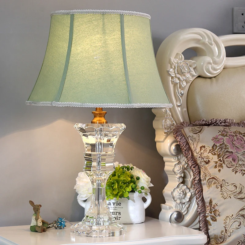 Lampe de table à 1 lumière en tissu traditionnel avec cloche verte pour chambre à coucher avec base en cristal prismatique...