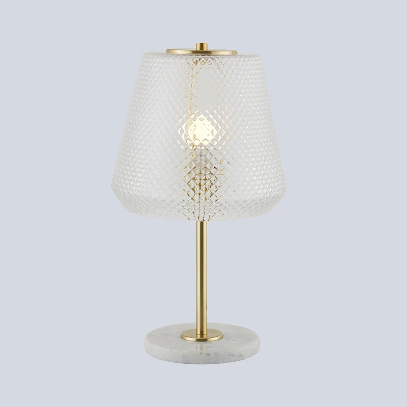 Lampe de table moderne à 1 ampoule, éclairage de table de chevet conique doré avec abat-jour en verre prismatique transpar...