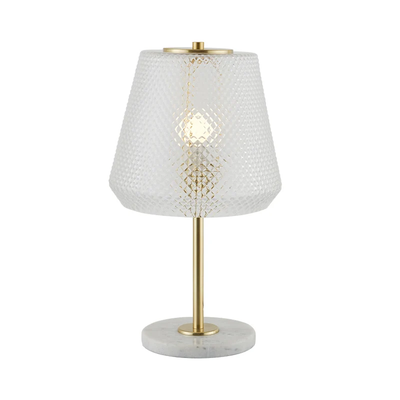 Lampe de table moderne à 1 ampoule, éclairage de table de chevet conique doré avec abat-jour en verre prismatique transpar...