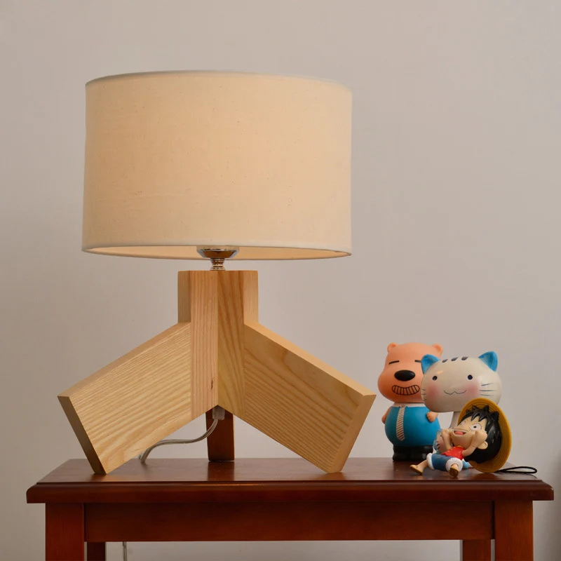 Lampe de Table nordique en tissu à tambour, ampoule unique en bois, lampe de nuit à 3 pieds pour chambre à coucher Clearhalo