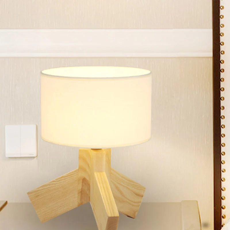Lampe de Table nordique en tissu à tambour, ampoule unique en bois, lampe de nuit à 3 pieds pour chambre à coucher Clearhalo