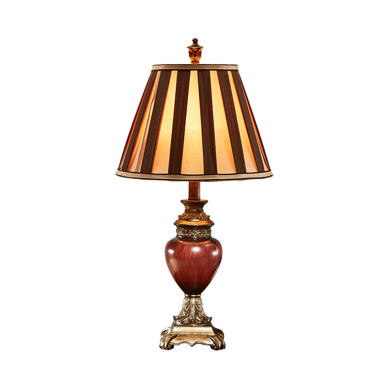 Lampe de table de nuit design conique rouge marron en tissu de style vintage, lampe de bureau à 1 tête pour chambre d'amis...