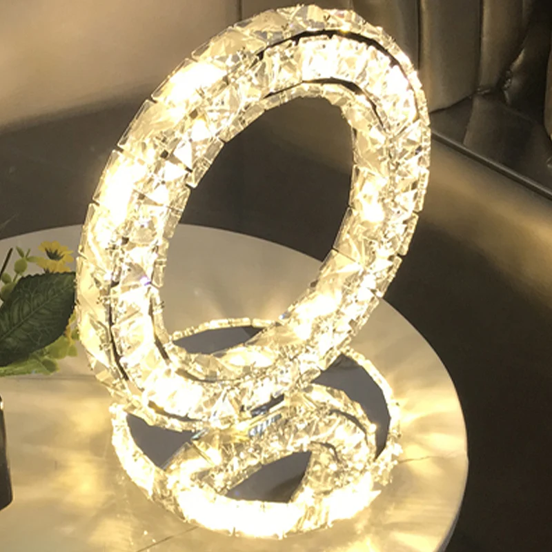 Lampe de Table de nuit en métal finition chromée, cœur aimant/LED ronde, lampe de nuit moderniste avec Accent en cristal p...