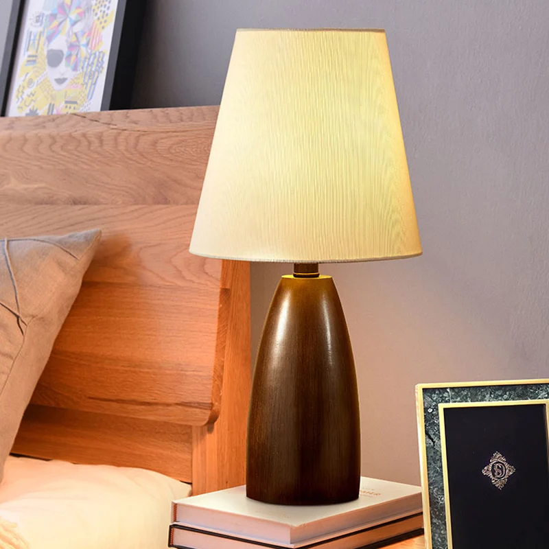 Lampe de table de nuit en pot de résine, ampoule simple nordique, lampe de Table marron avec abat-jour en tissu à cône pro...