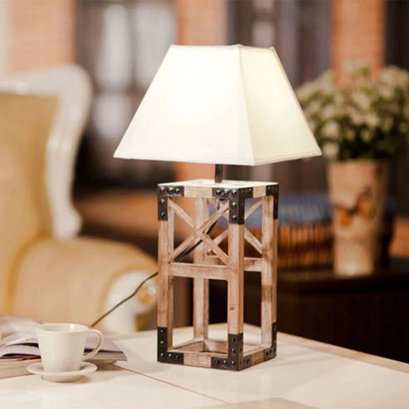 Lampe de table de nuit trapézoïdale finition blanche/noire, lampe de table de nuit moderniste en tissu à 1 ampoule avec ca...