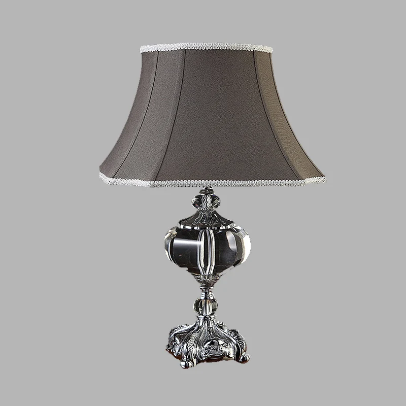 Lampe de table de nuit évasée à tête unique en tissu gris avec base en cristal Clearhalo