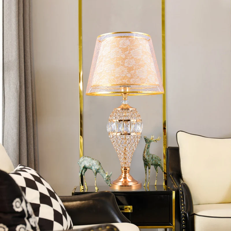 Lampe de table de salon en forme de larme, lampe de nuit traditionnelle en cristal doré à 1 lumière avec abat-jour en tiss...