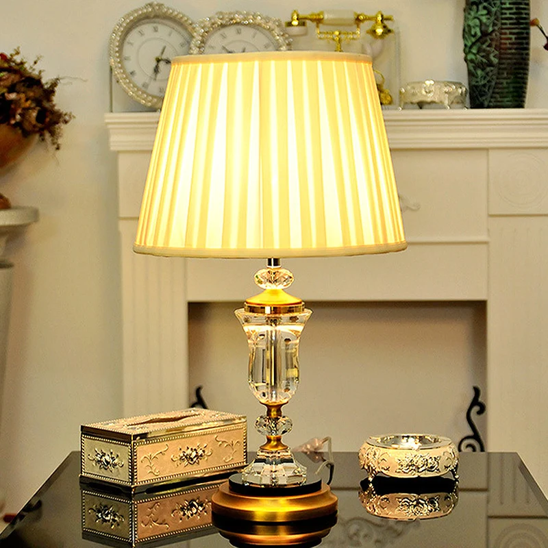 Lampe de table en tissu tonneau moderniste, 1 ampoule, petite lampe de bureau beige pour salle à manger Clearhalo