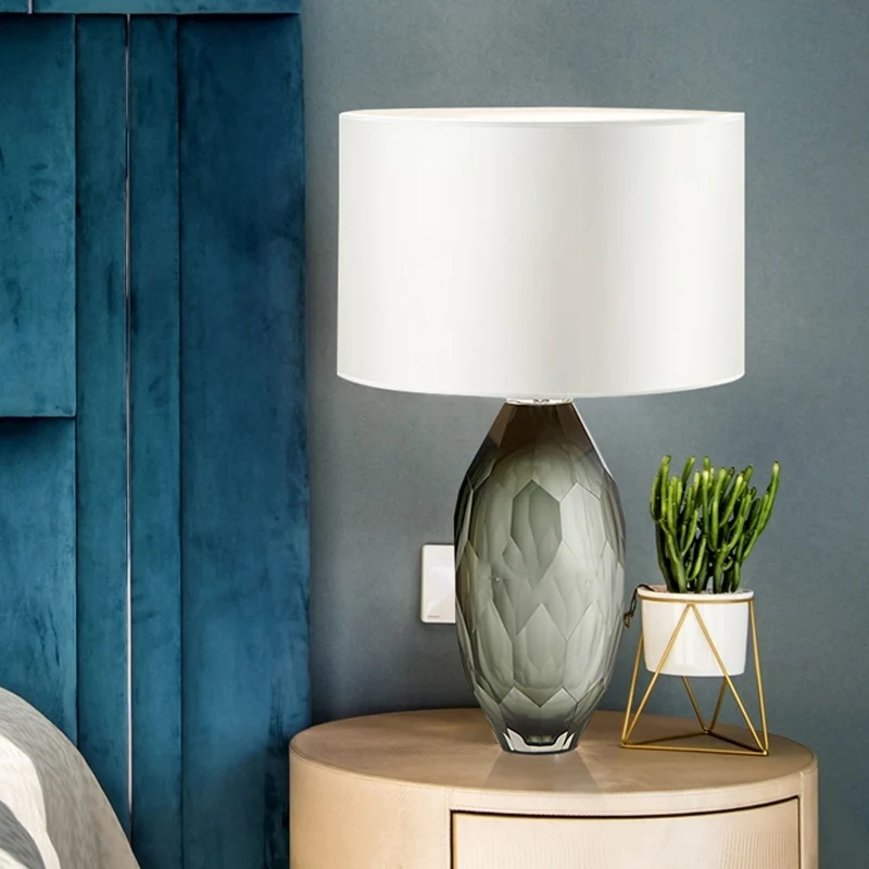 Lampe de travail en cristal à abat-jour droit, tissu moderniste, lampe de bureau à 1 tête en blanc Clearhalo