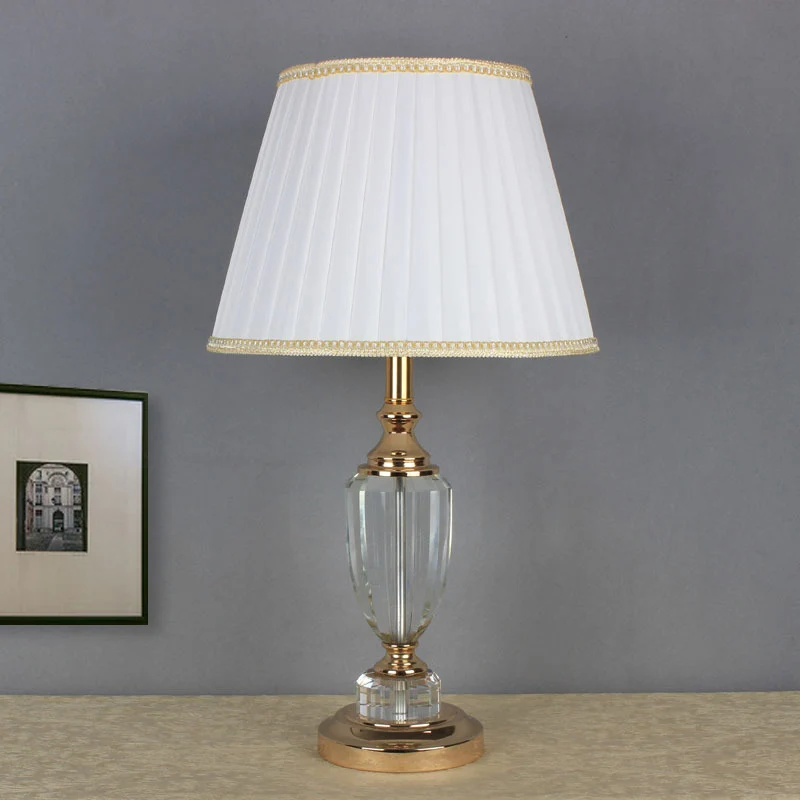 Lampe de travail à tambour conique moderniste en tissu, lampe de table de chevet à 1 tête en blanc pour chevet Clearhalo