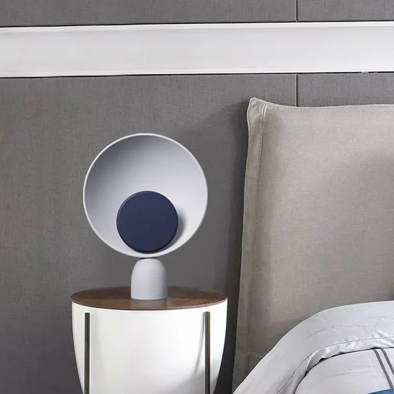 LED chambre liseuse modernisme bleu nuit lampe de Table avec soucoupe abat-jour en métal Clearhalo