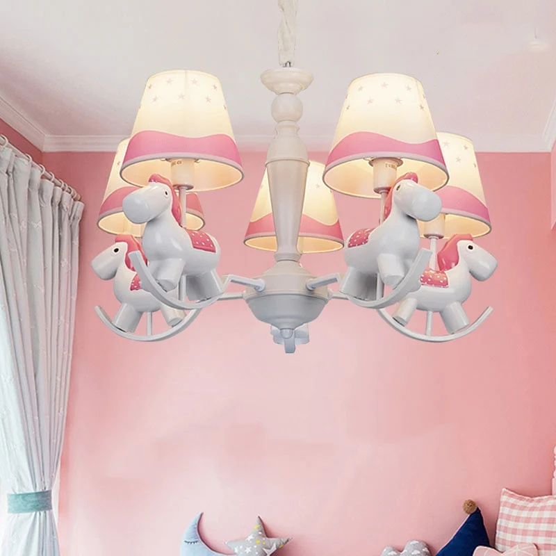 Luminaire suspendu cheval à bascule, lustre suspendu en tissu et en métal pour chambre à coucher Clearhalo
