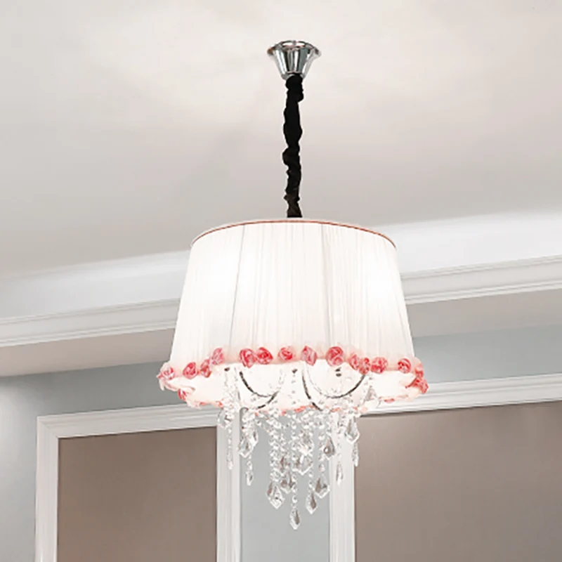 Lustre conique à 4 lumières, suspension moderne en tissu avec perle de cristal transparent en blanc et rose pour chambre à...