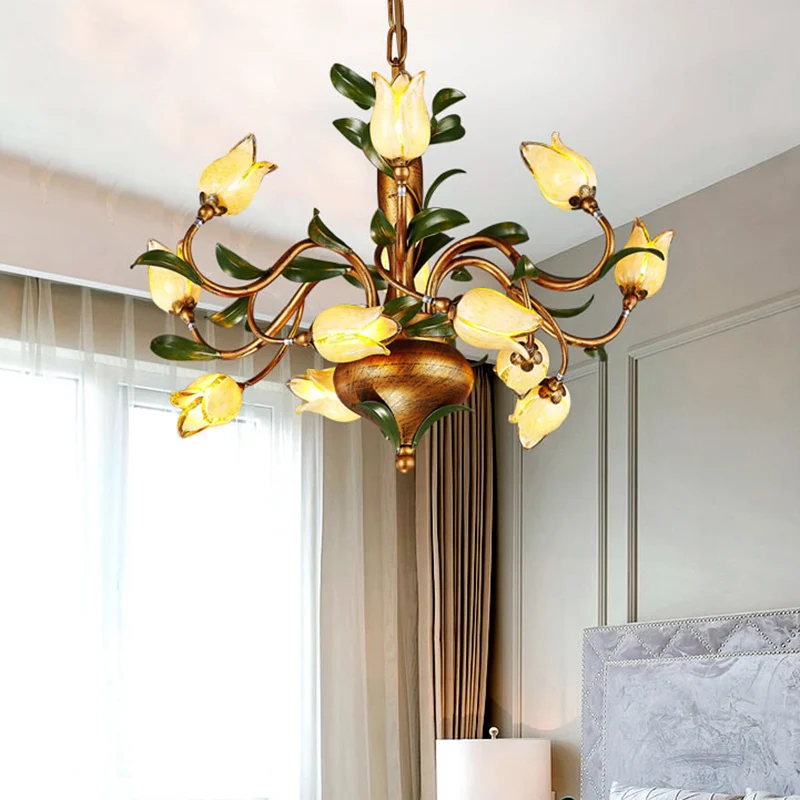 Lustre à fleurs traditionnel, luminaire de plafond à 12 têtes en verre sablé, plafonnier en laiton Clearhalo