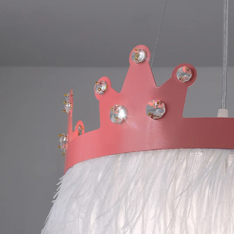 Lustre en forme de couronne pour chambre de fille, kit de suspension à 2 lumières en plumes de style nordique Clearhalo