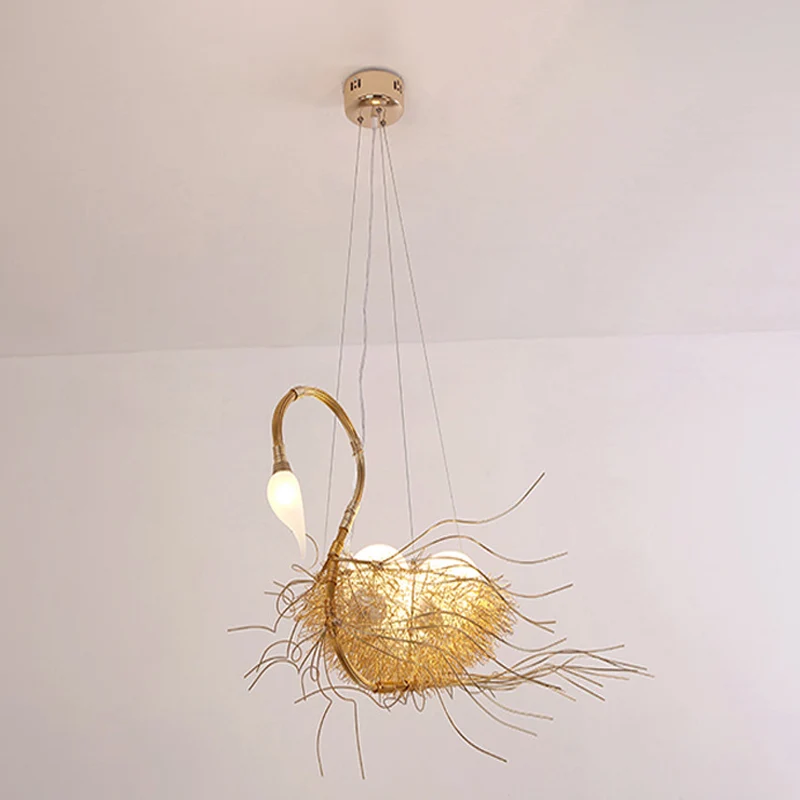 Lustre en forme d'oie dorée, lumière suspendue postmoderne à 3 lumières en métal avec Design en forme d'œuf Clearhalo