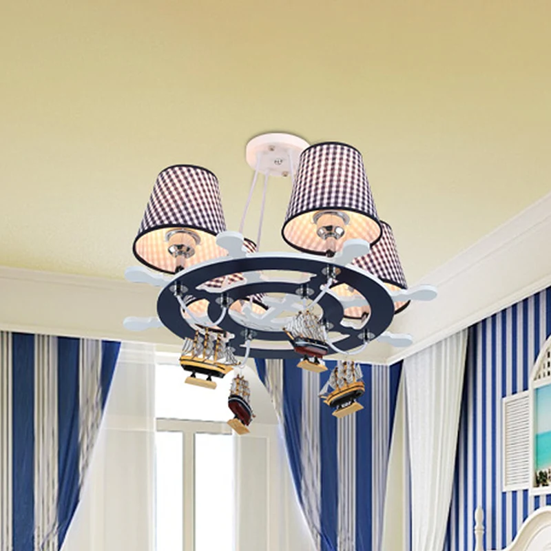 Lustre à gouvernail suspendu en bois pour enfants, lampe suspendue bleue à 4 têtes avec décoration de bateau Clearhalo