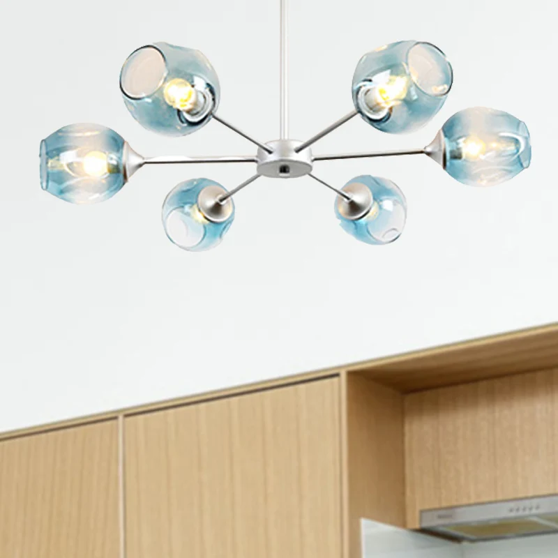 Lustre suspendu moderniste à 3/6/8 lumières, noir/chrome, suspension Spoutnik avec abat-jour en verre bleu/ambre Clearhalo