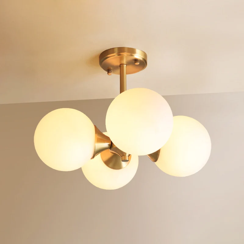 Lustre suspendu en métal Post-moderne, abat-jour en verre opale, lustre de plafond à 4 lumières en or pour chambre à couch...