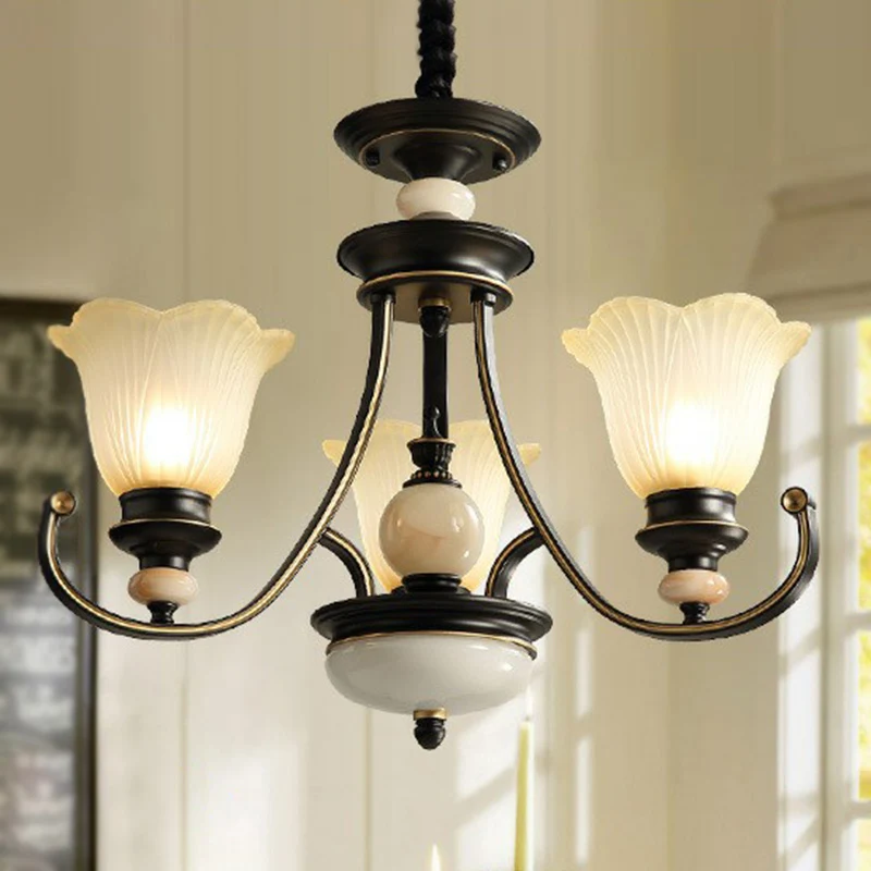 Lustre en verre dépoli en forme de fleur, éclairage suspendu classique pour salle à manger en noir Clearhalo