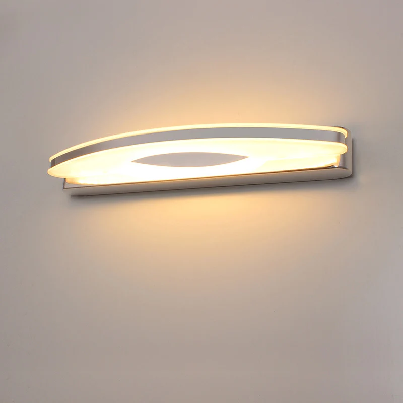 Miroir de courtoisie LED incurvé, applique murale simple en acier inoxydable chromé pour salle de bain Clearhalo