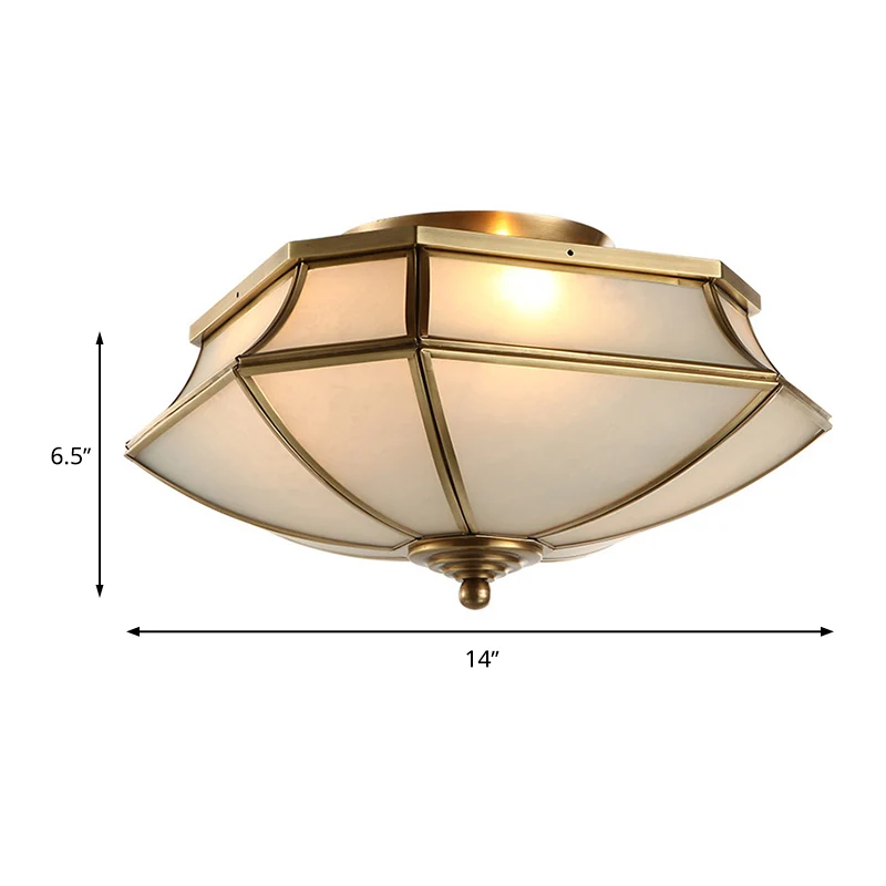 Plafonnier biseauté à 3 lumières, finition en laiton classique, abat-jour en verre opale, plafonnier encastré Clearhalo