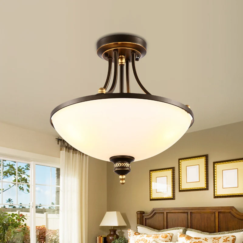 Plafonnier dôme moderne à 3 lumières en verre opale, luminaire semi-encastré en noir pour chambre à coucher Clearhalo