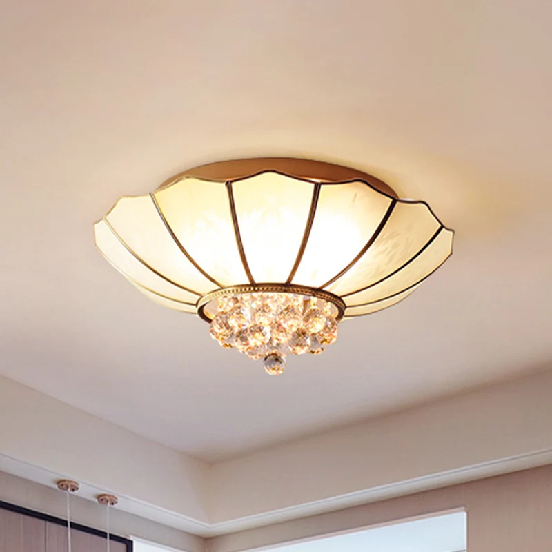 Plafonnier festonné en verre laiteux Colonialist 4/6 lumières pour chambre à coucher avec boule de cristal transparent Cle...