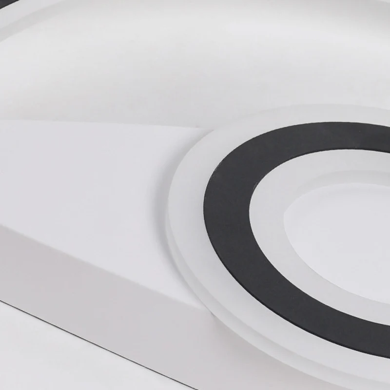 Plafonnier LED circulaire en acrylique, luminaire de plafond moderne, respectueux des yeux, en noir, pour le salon Clearhalo