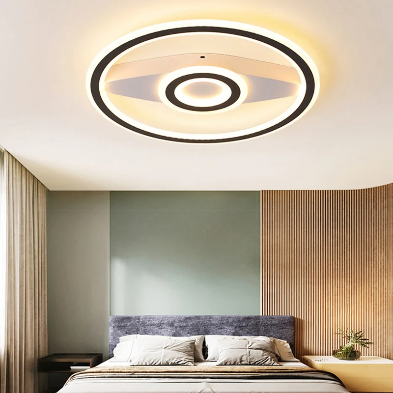 Plafonnier LED circulaire en acrylique, luminaire de plafond moderne, respectueux des yeux, en noir, pour le salon Clearhalo