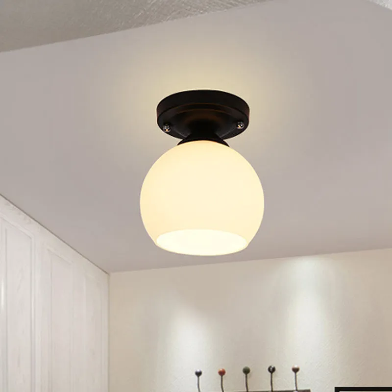 Plafonnier à 1 lumière avec abat-jour rond en verre opale, style vintage, semi-affleurant pour couloir, noir Clearhalo