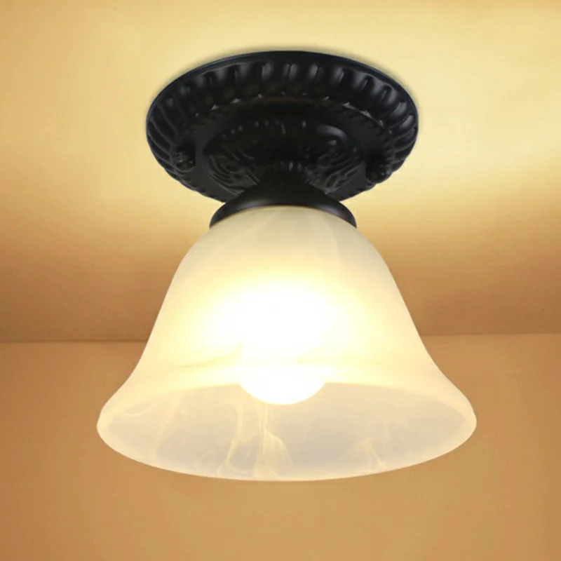 Plafonnier semi-affleurant traditionnel en verre givré à 1 lumière pour couloir Clearhalo