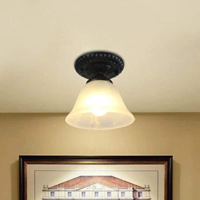 Plafonnier semi-affleurant traditionnel en verre givré à 1 lumière pour couloir Clearhalo