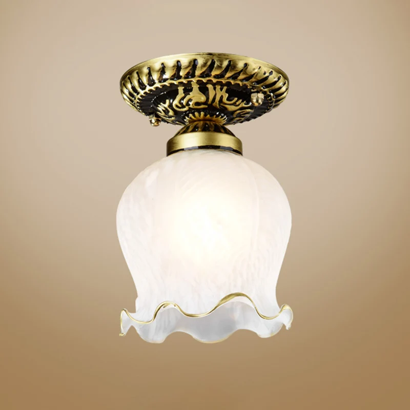 Plafonnier semi-encastré à 1 ampoule, abat-jour en forme de fleur rétro, verre givré blanc Clearhalo