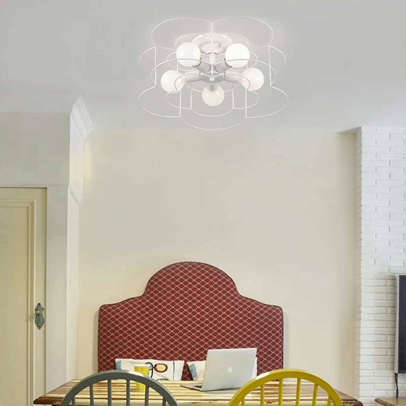 Plafonnier semi-encastré à 5 lumières en forme de fleur, moderne et simple, en forme de cage métallique, blanc, pour chamb...