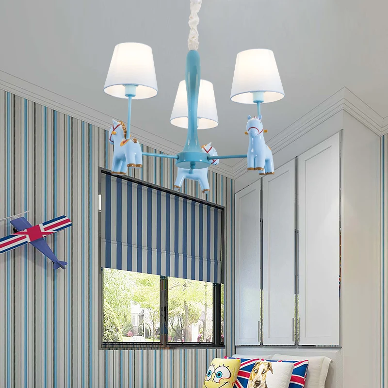 Plafonnier suspendu à abat-jour conique nordique, lustre en tissu cheval pour salon Clearhalo