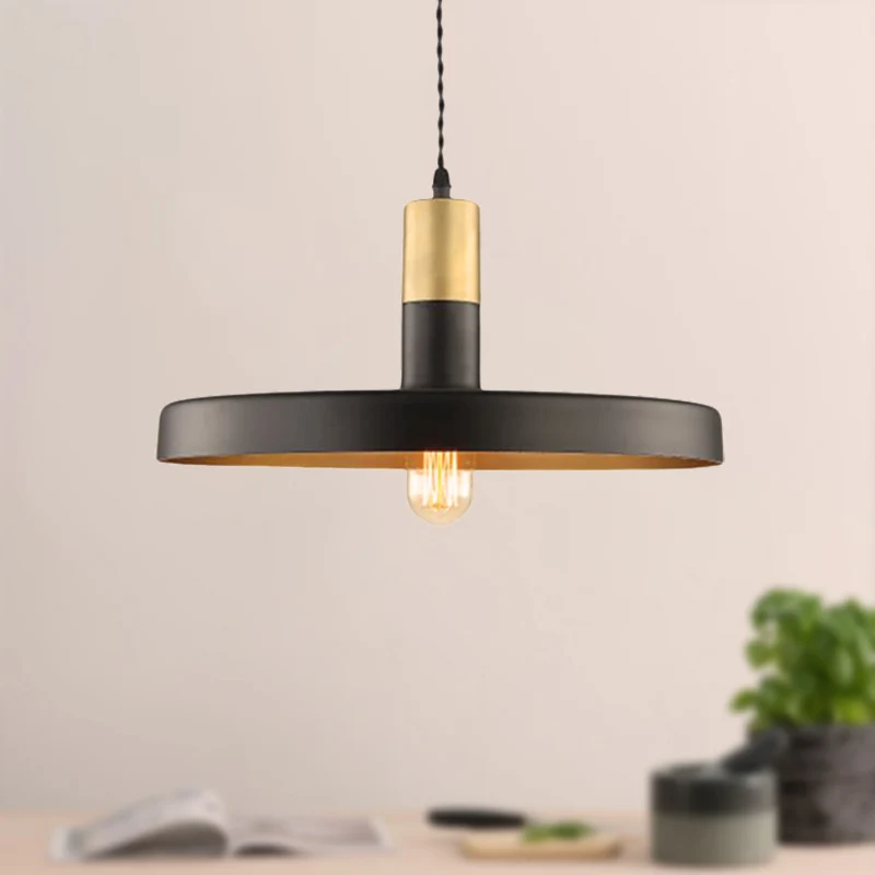 Plafonnier suspendu à abat-jour rond noir, moderne et élégant en métal, 1 ampoule, pour salle à manger Clearhalo