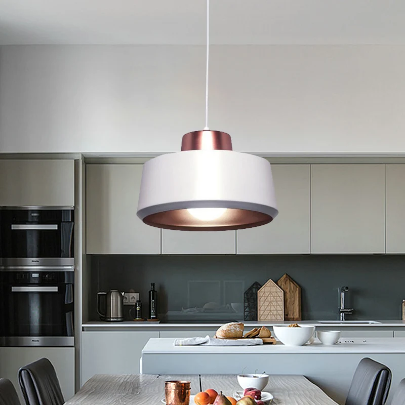 Plafonnier suspendu circulaire nordique moderne en métal à 1 lumière pour salle à manger en blanc Clearhalo