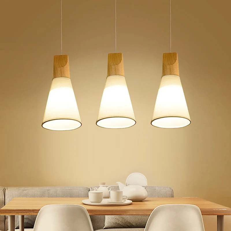 Plafonnier suspendu conique à 3 lumières, lampe suspendue contemporaine en tissu blanc/noir et bois au-dessus de la table...