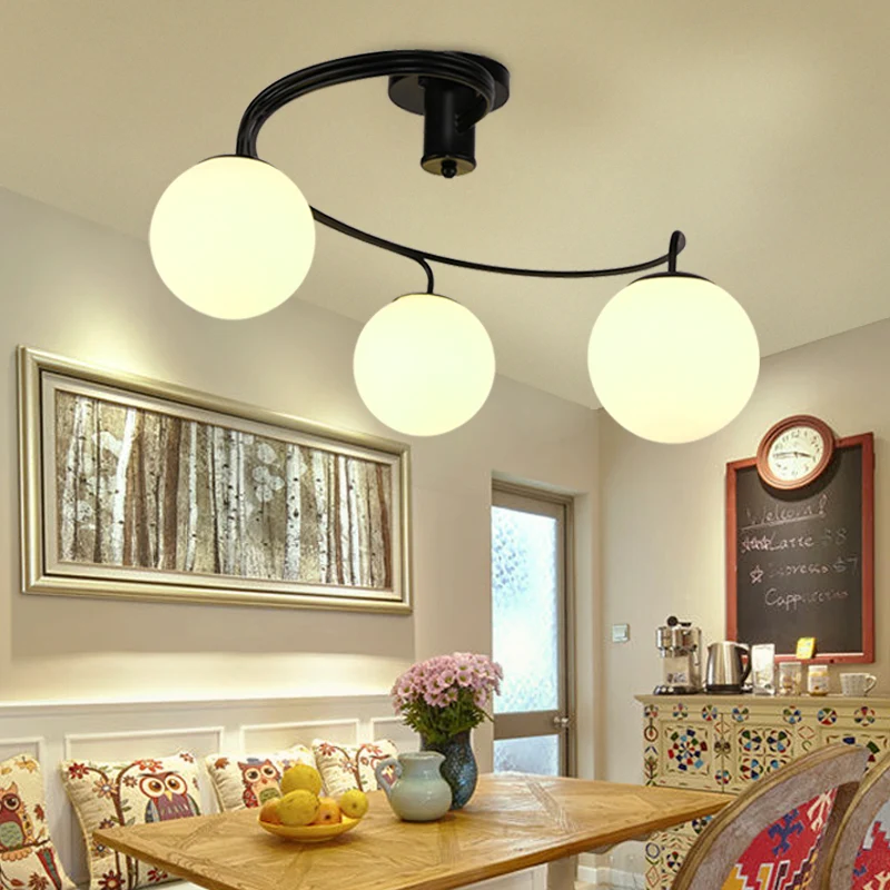 Plafonnier traditionnel noir à 3/5 lumières, semi-affleurant, avec abat-jour en verre blanc, pour salon Clearhalo