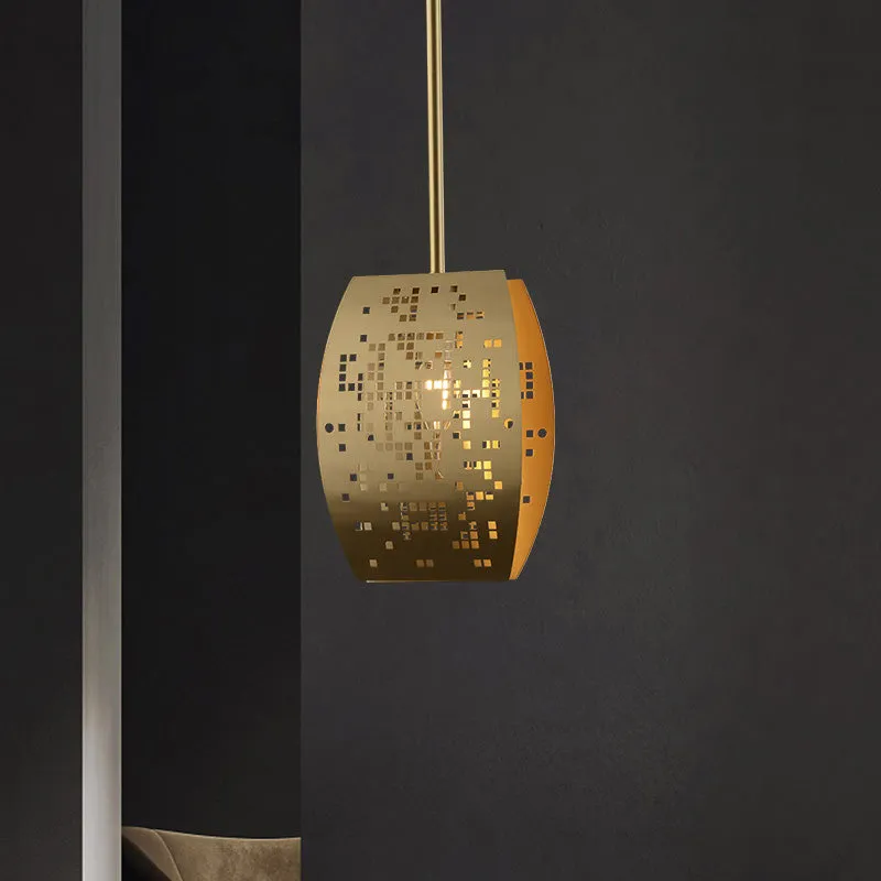 Suspension de plafond courbée pour salle d'étude en métal de luxe à 1 lumière dorée avec design découpé Clearhalo