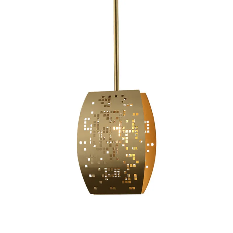 Suspension de plafond courbée pour salle d'étude en métal de luxe à 1 lumière dorée avec design découpé Clearhalo