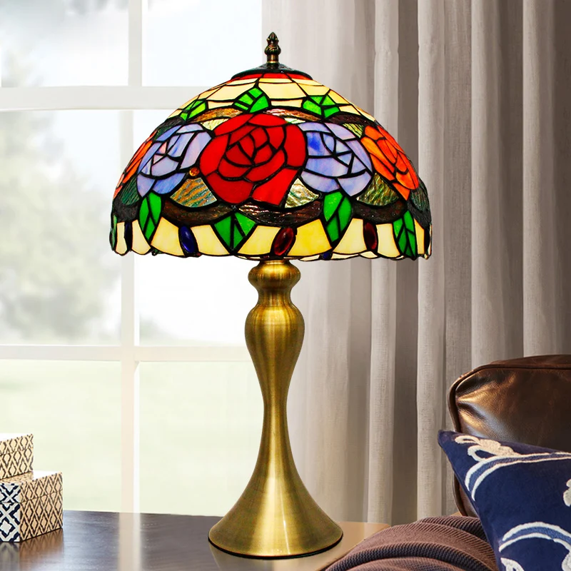 Veilleuse rose en verre taillé, style baroque, 1 lumière, finition dorée, éclairage de bureau avec abat-jour en forme de b...