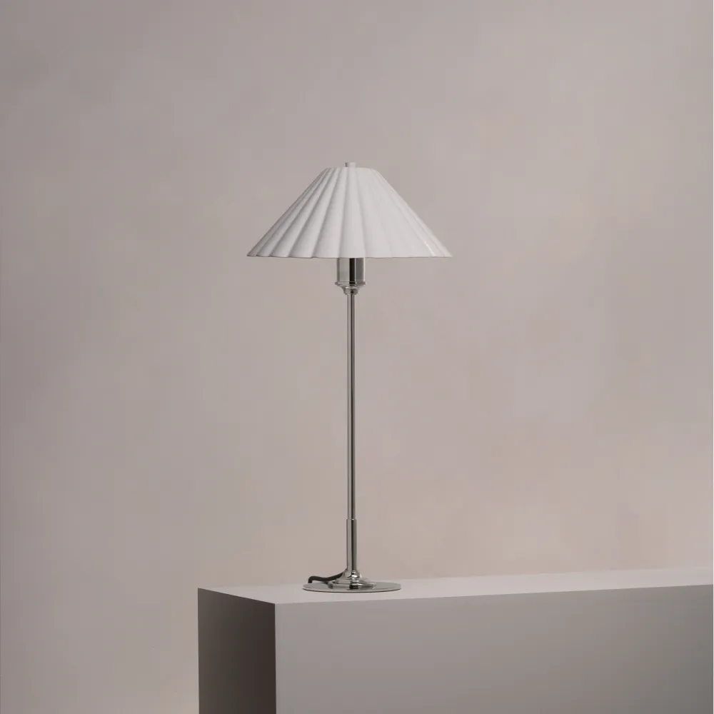 Cotswold Moyenne Lampe de Table Porcelaine Fine - Nickel Poli