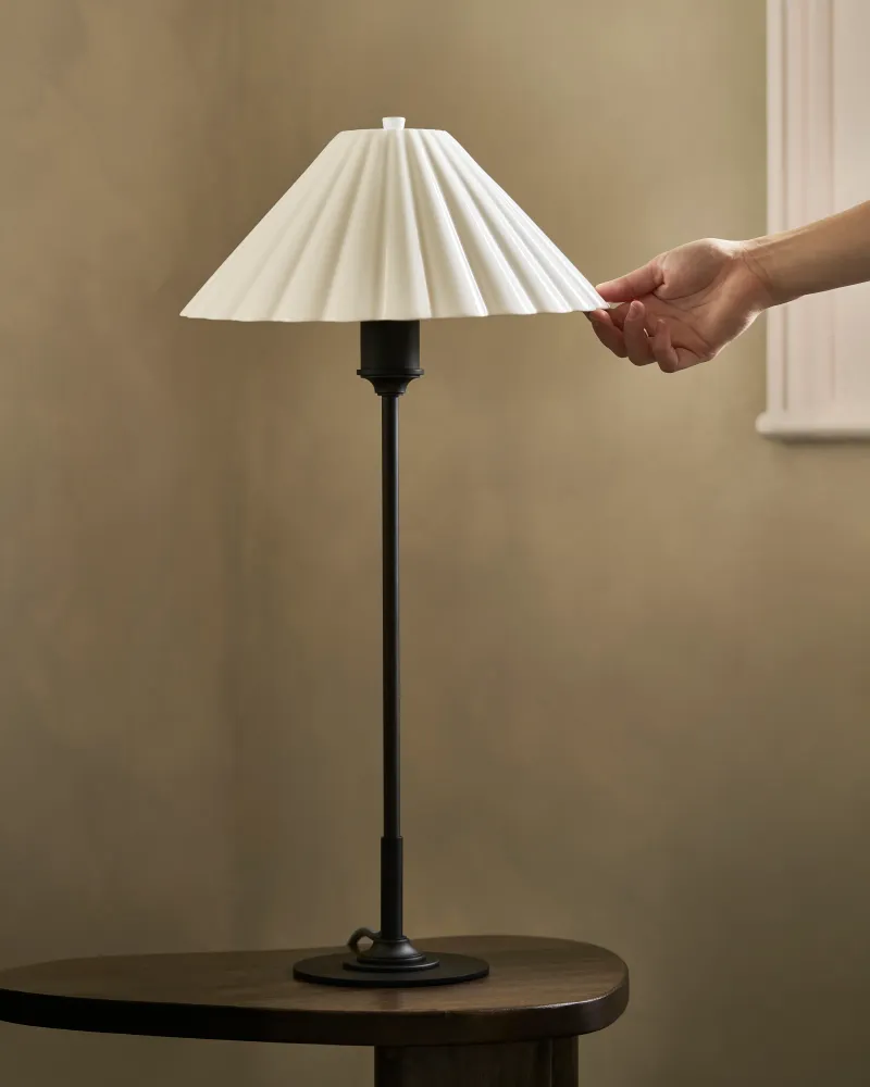 Cotswold Moyenne Lampe de Table Porcelaine Fine - Bronze