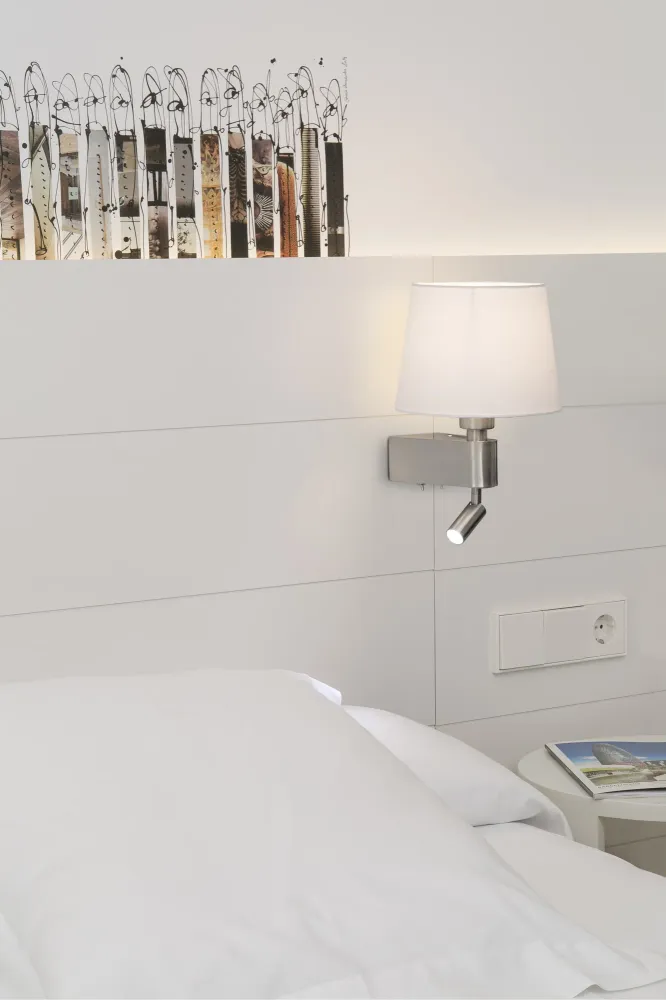 Applique murale FARO Barcelona Room, acier nickel satiné, douille E27, hauteur 29 cm