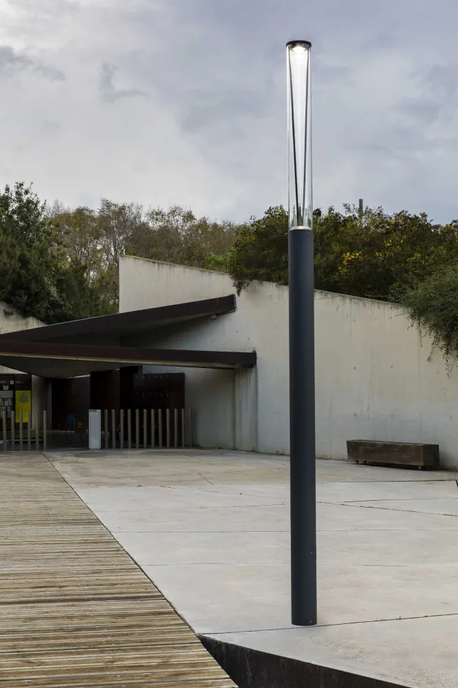 Faro Rush Lamppost M Cri90 He Asym DALI