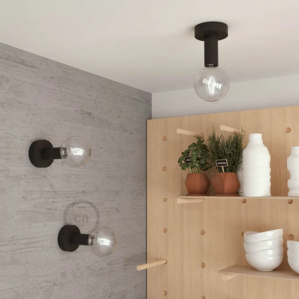 Fermaluce Bois M, l’applique ou plafonnier en bois peint pour votre mur ou plafond - Noir