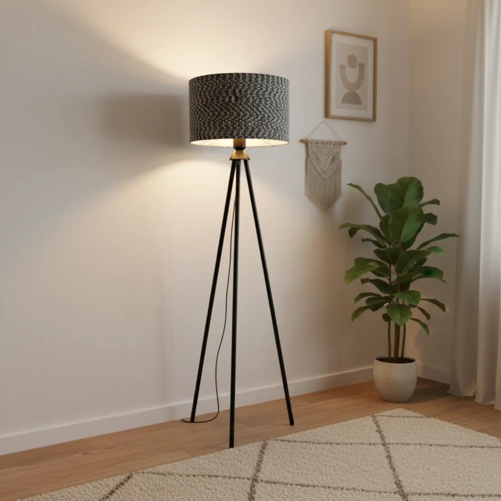 Lampadaire Trépied Métal Noir & Abat-Jour Chiné – Design Moderne Fiolla Home